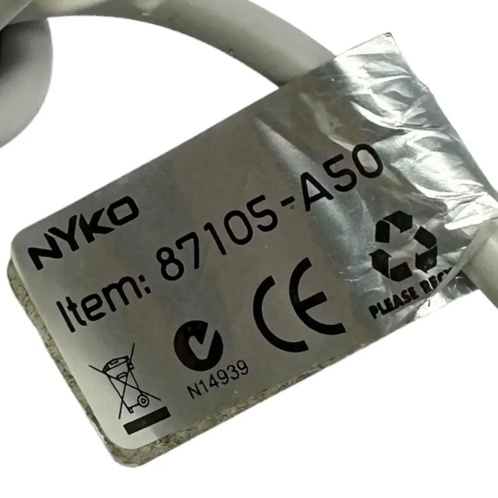 Nyko Kama‎ Wired Nunchuck Controller for Nintendo Wii Remote Vibration Untested